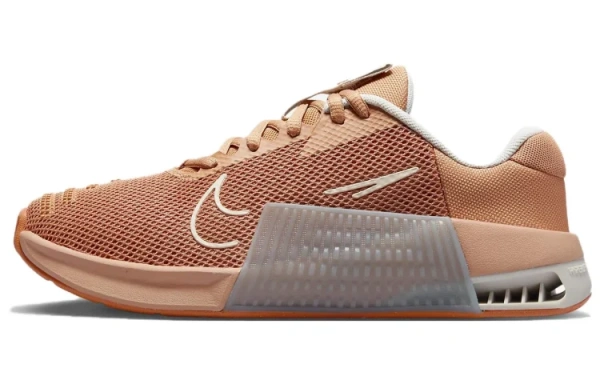 Nike Metcon 9 Low Топ Кроссовки для тренировок Женские Янтарно-коричневый