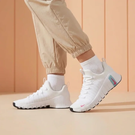 Nike Free Metcon 6 Low Топ Кроссовки для тренировок Женские Белые