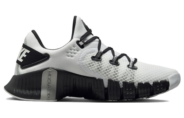 Nike Free Metcon 4 Премиум Низкие Кроссовки для Тренировок Женские Белые Черные