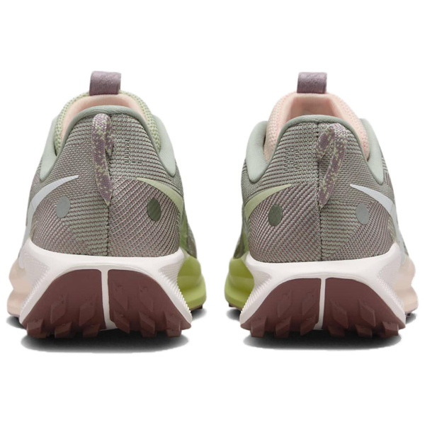 Nike Pegasus Trail 5 Low Top Trail Беговые кроссовки Женские Зеленые