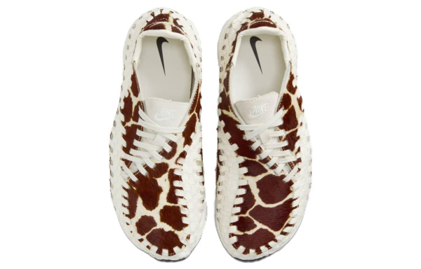 Nike Footscape Ткани вязаные Натуральный и Коричневый Противоскользящий Низкий Топ Повседневная обувь Женская