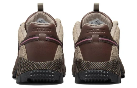 Jacquemus X Nike Air Humara Спортивная повседневная обувь для женщин низкий топ солодово-коричневый