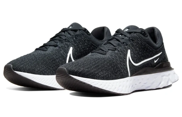 Nike React Infinity Run Flyknit 3 Low Топ Беговые кроссовки Женские Черный Белый