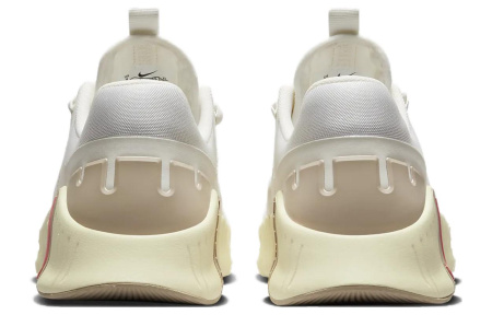 Nike Free Metcon 5 Удобные устойчивые к истиранию дышащие кроссовки для тренировок с низким верхом женские белые