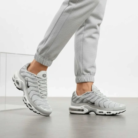 Nike Air Max Plus Комфортные Низкие Повседневные Кроссовки Женские Серые