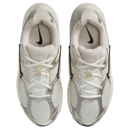 Nike V5 RNR Легкая беговая обувь для женщин бежевого цвета